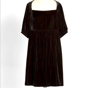 NWT Modcloth Softly Sumptuous velvet babydoll Dress 🖤